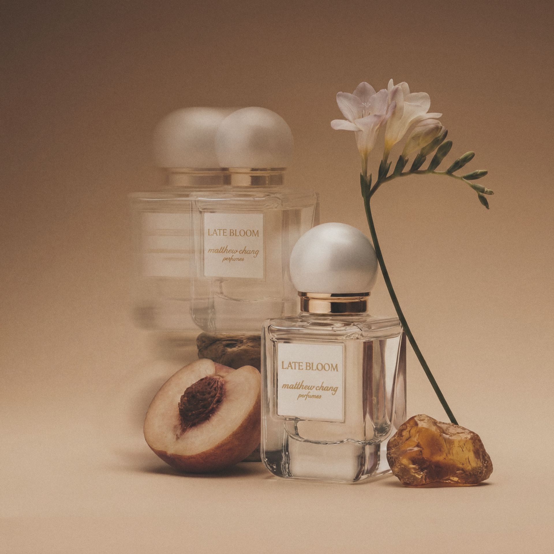 Amber light across a minimal campaign set